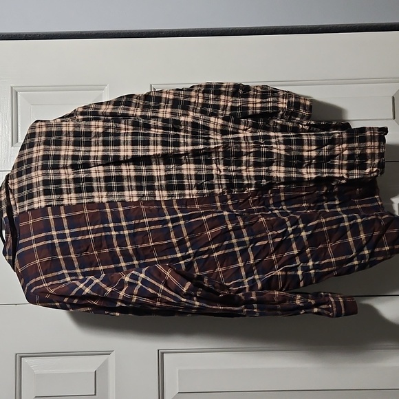 Rue21 Oversized Flannel - Picture 3 of 10